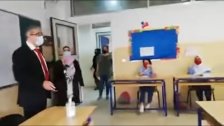 بالفيديو/ المجذوب ممازحاً أحد الطلاب الذي أعرب عن اشتياقه للأساتذة: "زائد خمس علامات"