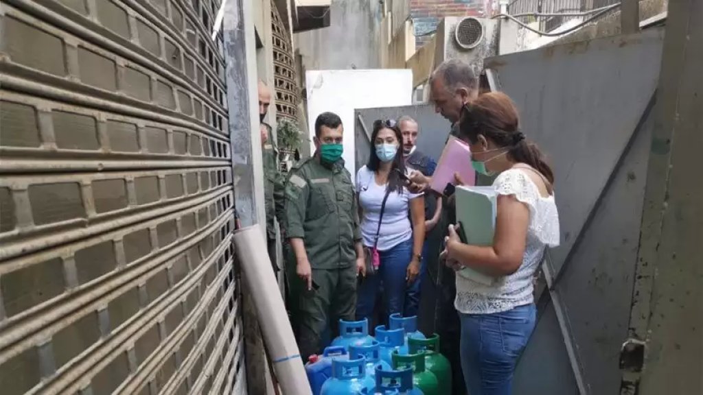 بالصور/ مصادرة 93 قارورة غاز داخل مستودع في مبنى سكني في مار مخايل!