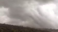 بالفيديو/ سحب ركامية فوق البقاع الأوسط.. وتساقط امطار طوفانية مصحوبة بعواصف رعدية