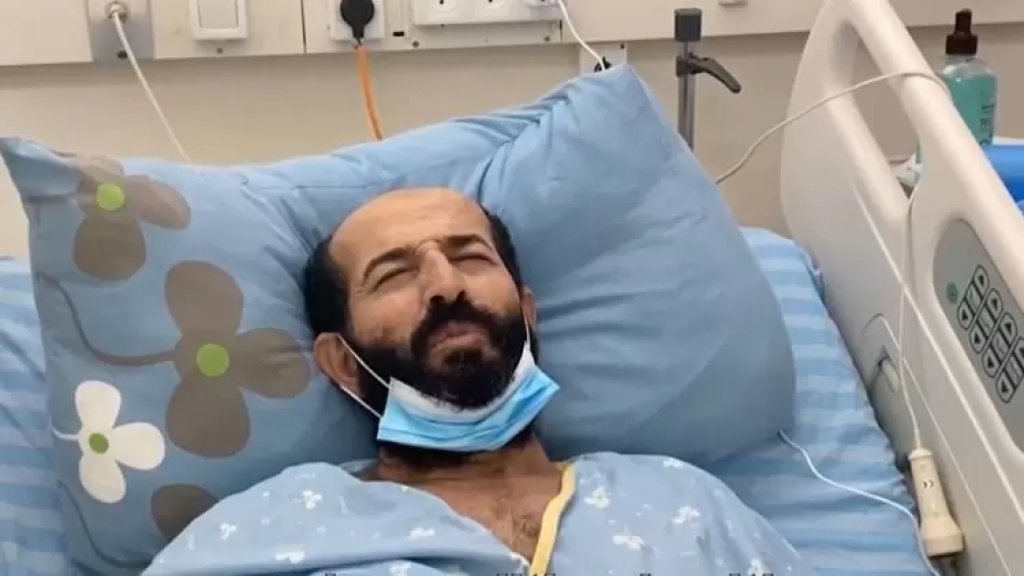  الأسير الفلسطيني ماهر الأخرس يعلن وقف إضرابه عن الطعام الذي دخل يومه الـ103 بعد اتفاق يقضي بإطلاق سراحه في 26 الشهر الجاري
