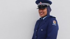 الضابطة زينة...أول محجبة في شرطة نيوزيلندا