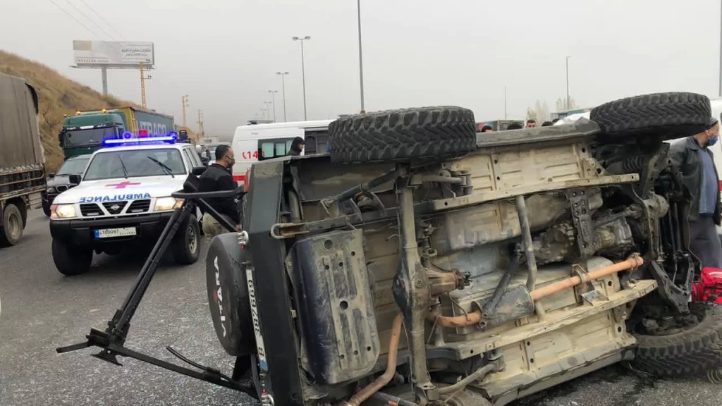 بالصور/ حادث سير مأساوي على طريق ضهر البيدر - حمانا يوقع قتيلاً ومصاباً احتُجز داخل السيارة نظراً لتضررها بشدة