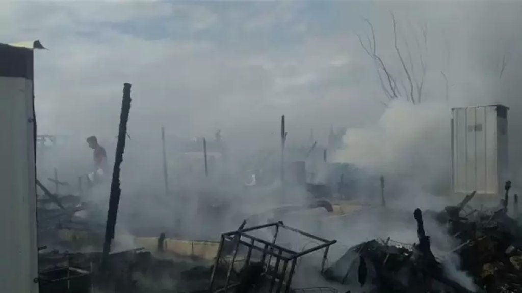 بالفيديو/ حريق كبير يلتهم خيم للنازحين السوريين في خراج ابل السقي - مرجعيون ويشردهم