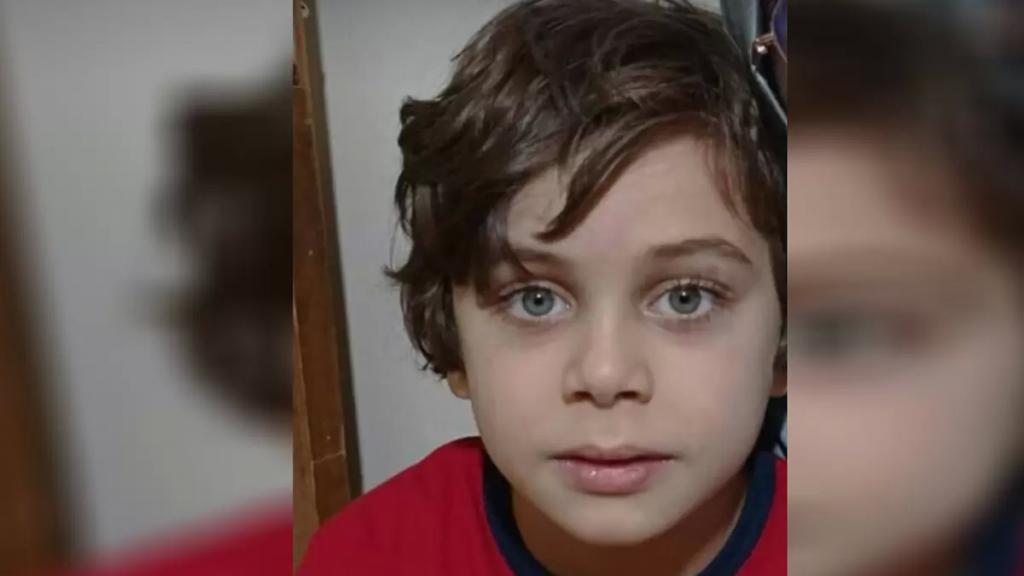 الصغير علي الطحان ابن الـ 8 سنوات بحاجة ماسة لعملية زرع نخاع العظم بتكلفة 200 مليون ليرة بعدما حط مرض فقر الدم اللاتنسجي في جسده الطري