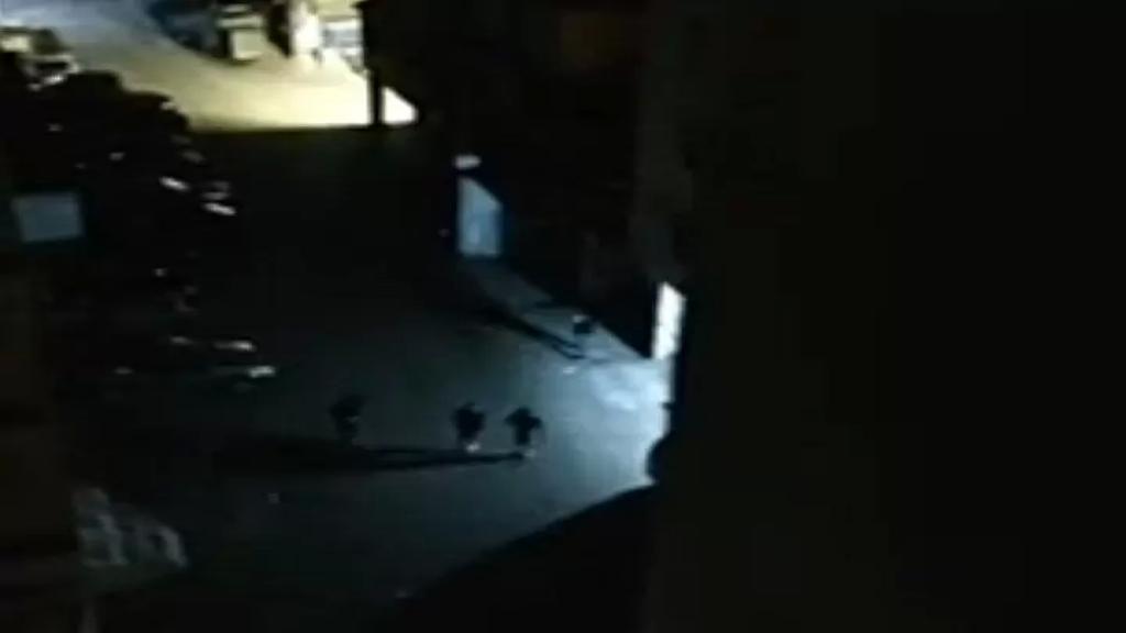بالفيديو/ عودة الهدوء الى حي الليلكي بعد وصول الجيش.. والإشتباكات اندلعت على خلفية سرقة دراجة نارية