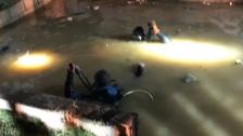 بالصور/ الدفاع المدني سحب جثة طفل عن عمق خمسة امتار داخل بركة لتجميع المياه في غزة-البقاع