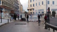 قطع الطريق عند ساحة رياض الصلح وسط بيروت من قبل عدد من المحتجين 