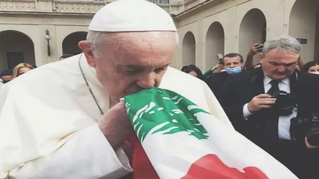 البابا فرنسيس: لبنان يتألم...لبنان فيه بعض الضعف الناتج عن التنوع، بعض هذا التنوع الذي لم يتصالح، لكن لديه قوة الشعب المتصالح، كقوة الأرز