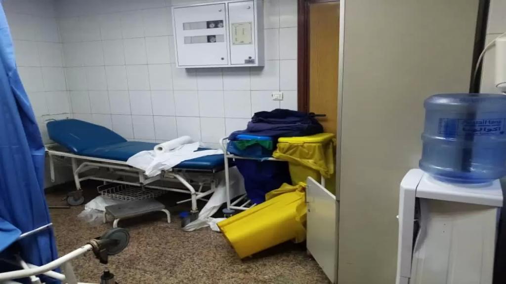 بالصور/ تكسير طوارئ &quot;المستشفى الإسلامي&quot; في طرابلس بسبب خلاف مع الطاقم الطبي