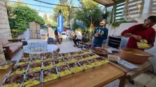 عائلة فلسطينية تبادر لإعداد وجبات إفطار لمرضى أطفال السرطان والمرافقين لهم في مستشفى في القدس