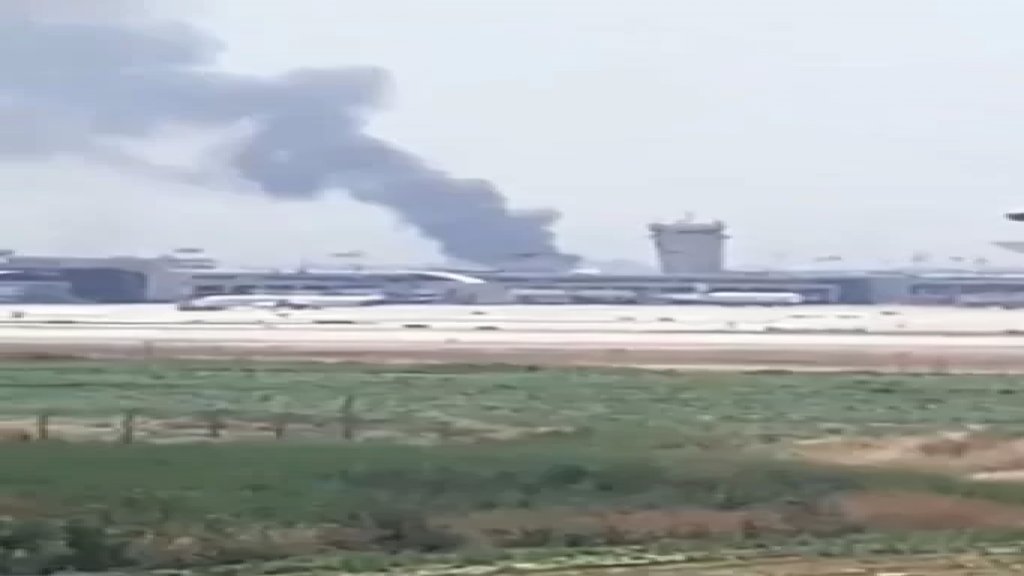 فيديو  متداول للحريق بجانب مطار &quot;بن غوريون&quot;