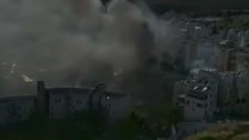 بالفيديو/ الإعلام العبري: انفجار عدد من أنابيب الغاز في إحدى البنايات شمال فلسطين المحتلة