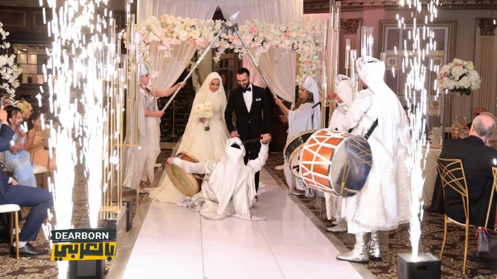 بالصور والفيديو/ احتفال حاشد بزفاف السيد محمد حمود والآنسة نورا حمود &lrm;في ديربورن