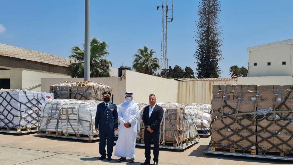 وصول طائرة محملة بـ 70 طناً من المواد الغذائية تمثل الشحنة الثانية من المساعدات الغذائية المقدمة من دولة قطر إلى الجيش اللبناني