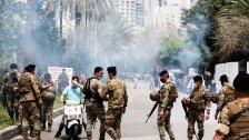 السفارة البريطانية في بيروت تسحب عدداً من موظفيها بسبب أزمة نقص المحروقات والسلع الأساسية وتتوقع أنّ يتكرر العنف بين قوات الأمن والمتظاهرين