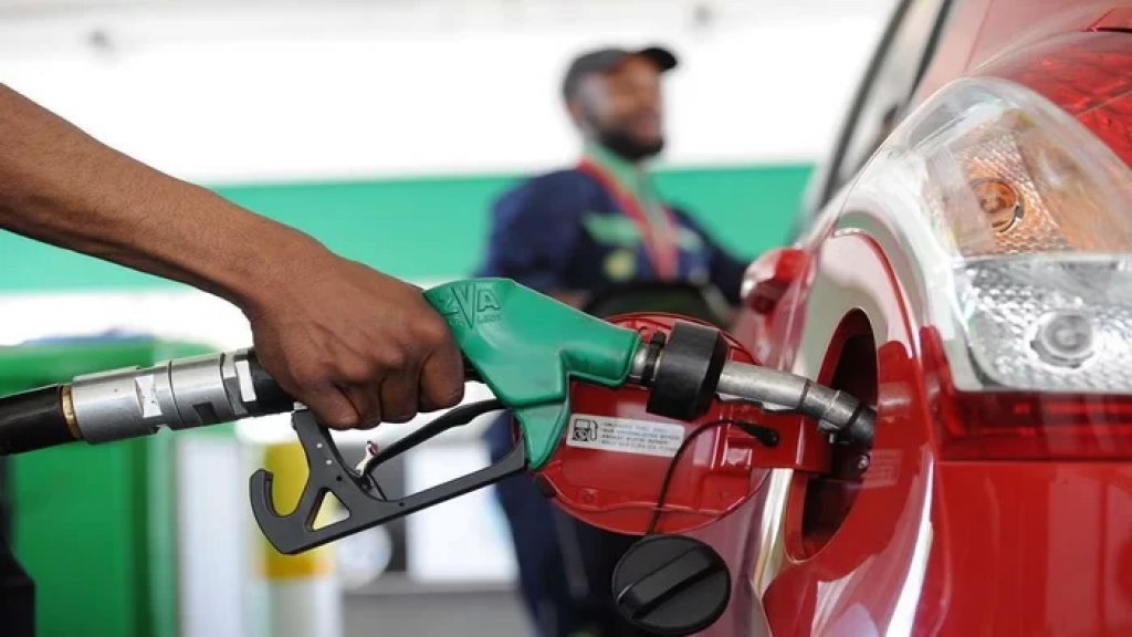 توقعات أن يصل سعر صفيحة البنزين إلى 300 ألف ليرة والمازوت 250 ألف ليرة بعد رفع الدعم