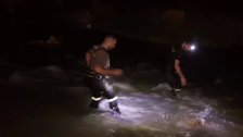 بالصور/ الدفاع المدني يعمل على البحث عن فتاة في العشرين من العمر فقدت عند مجرى نهر القعقعية - النبطية