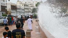 بالفيديو/ العاصفة شاهين تتحوّل لإعصار.. سلطنة عمان تحث المواطنين على مغادرة منازلهم!