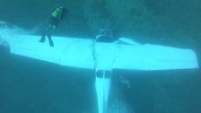 بالصور/ الجيش: العثور على الطائرة التي سقطت قبل يومين في البحر قبالة حالات وتمّ انتشال جثتي الضحيتين على بعد 1200 متر وعمق 30 متراً 