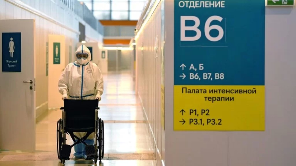 وفيات كورونا تتجاوز الألف حالة في يوم واحد في سابقة منذ بداية الجائحة في روسيا
