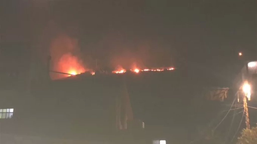 بالفيديو/ حريق ضخم في مشتى حسن في عكار والأهالي يناشدون
