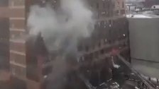 بالفيديو/ مقتل ما لا يقل عن 19 شخصا بينهم 9 أطفال في حريق بمبنى سكني بنيويورك الأمريكية