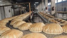 وزير الإقتصاد يُحدد سعراً جديداً للخبز.... الربطة العائلية بـ12000 ليرة!