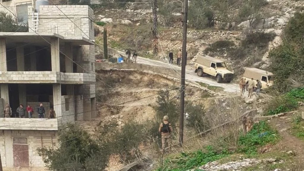 إشكال بين عائلتين في مشتى حسن.. تضارب وإطلاق نار وتضرّر منازل!