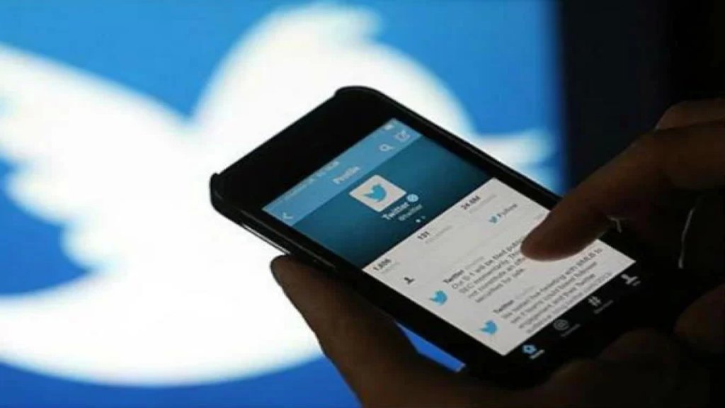 عطل طرأ على &quot;تويتر&quot; حيث أبلغ العديد من المستخدمين عن عدم تمكنهم من تحميل تغريدات جديدة أو عرض الملفات الشخصية