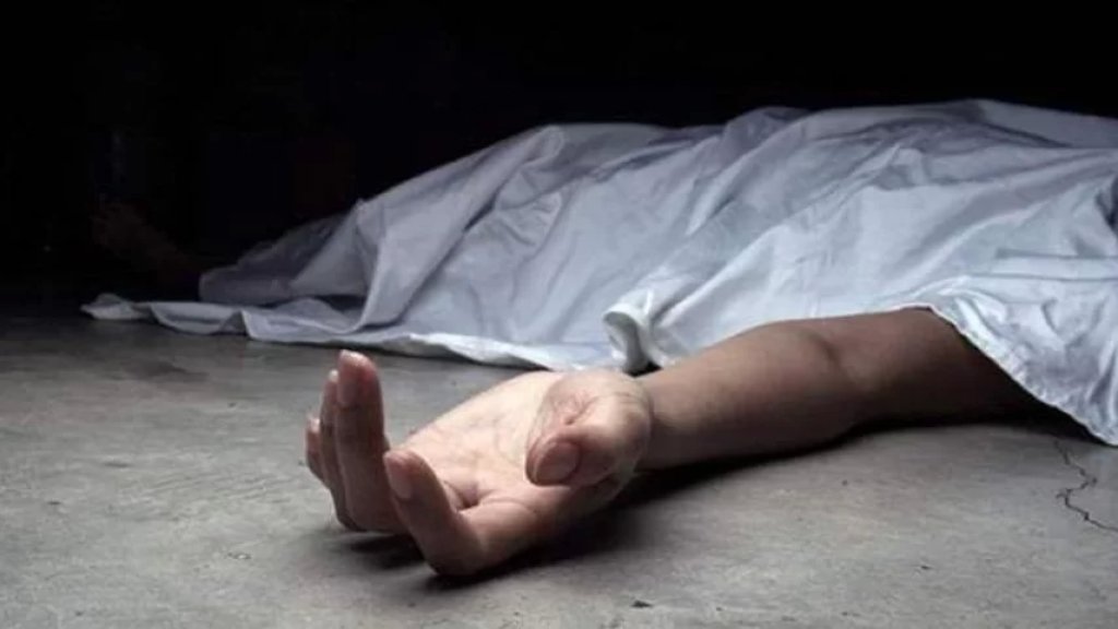 في العقد الثالث من العمر.. العثور على جثة شاب مصابة بطلق ناري في بلدة العين في البقاع الشمالي!