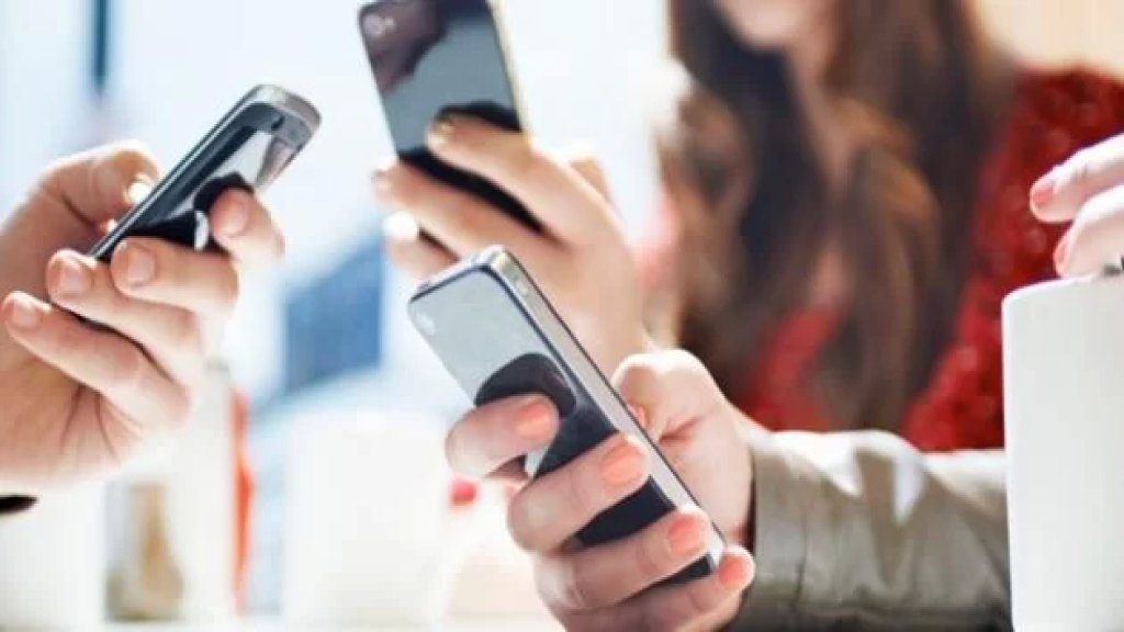 "الرجاء ملاحظة أن رصيد خطك سيظهر بالليرة اللبنانية".. &laquo;ليلرَة&raquo; دولارات الخلوي: عزيزي المشترك راحت عليك!