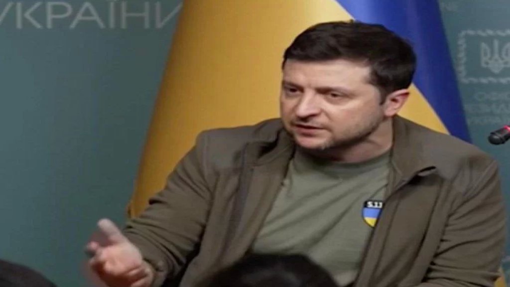 بالفيديو/ الرئيس الأوكراني لـ بوتين: &quot;أنا لا أعض...اجلس معي لكن ليس على بعد 30 متراً كما فعلت مع ماكرون&quot;