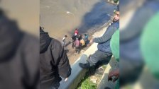 إنقاذ طفلين سقطا في مجرى نهر أبو علي في طرابلس أثناء محاولتهما جمع عبوات من البلاستيك