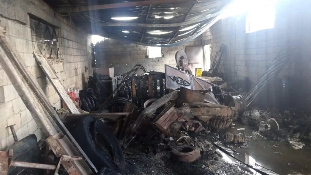 إصابة شخصين جراء انفجار صهريج غاز واحتراق مستودع لتخزين قوارير الغاز في القصر!