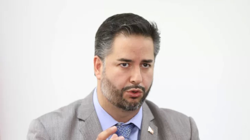 وزير الإقتصاد: هناك موافقة لشراء 50 ألف طن من القمح من قبل الدولة اللبنانية  ويوجد كميات زيوت تكفي حاجة السوق 