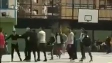 بالفيديو/ إشكال وسلاح أبيض في مدرسة لبنانية.. وجرحى في صفوف التلاميذ!