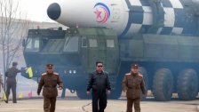 زعيم كوريا الشمالية يُشرف على إطلاق أكبر صاروخ باليستي عابر للقارات