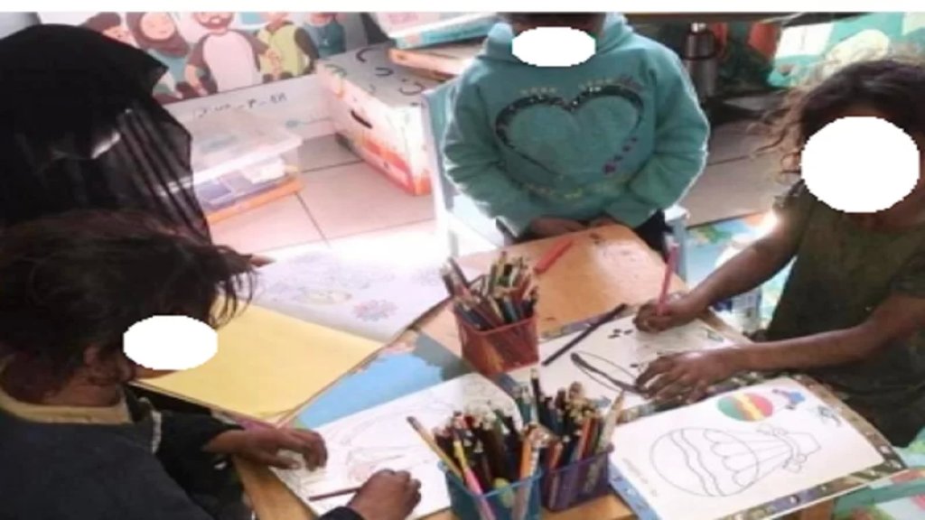 شرطة بلدية طرابلس رافقت أطفالاً مشردين وعائلاتهم إلى الغرفة الآمنة في حديقة الملك فهد