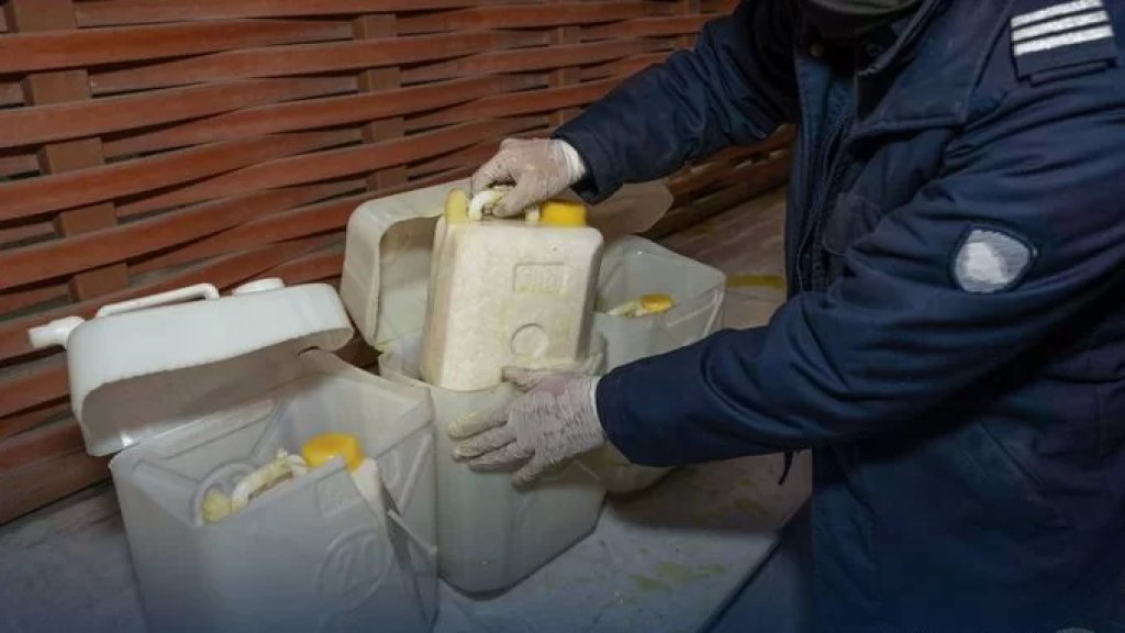 إحباط تهريب كمية من الكبتاغون في السعودية مخبأة في أمتعة مسافرين قدما لأداء العمرة