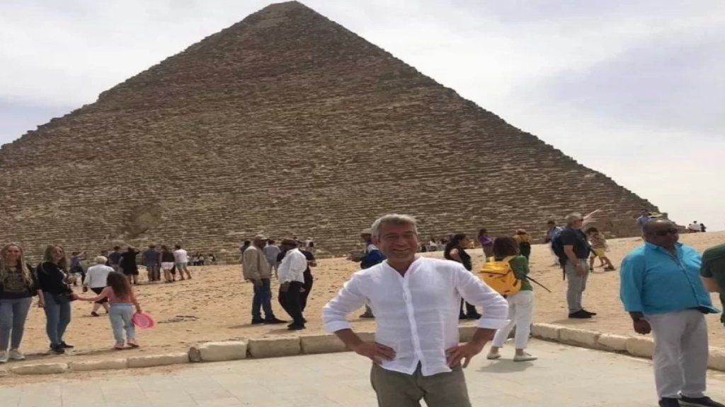 بالفيديو/ وزير الطاقة عن صوره قرب الأهرامات : ليش أخذت الصور ضجة؟ الوزير راح عِمل عَمل كتير جيد بكل تواضع... واكلت طعمية في مصر  