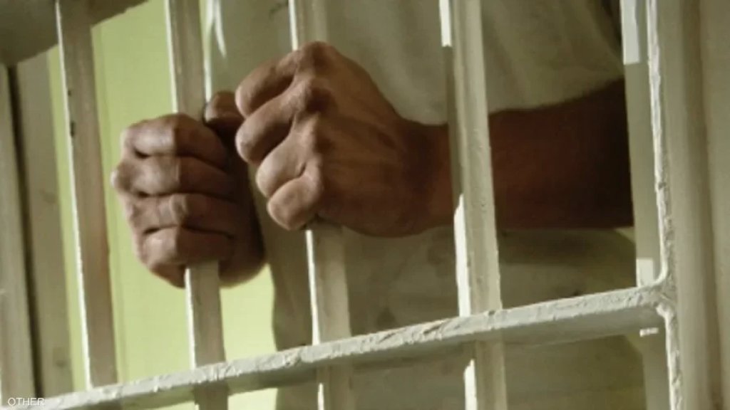 14 سجينًا تمكنوا من الفرار من سجن الشرطة العسكرية في القبة - طرابلس