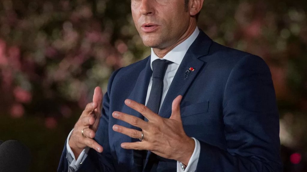 ماكرون: "لست رئيس فريق إنما رئيس الجميع"