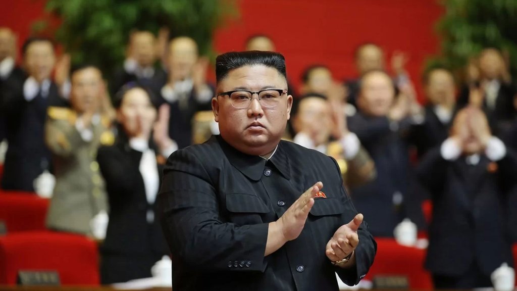 كيم يأمر بإغلاق عام في سائر أنحاء كوريا الشمالية بعد تسجيل أول إصابة بكورونا