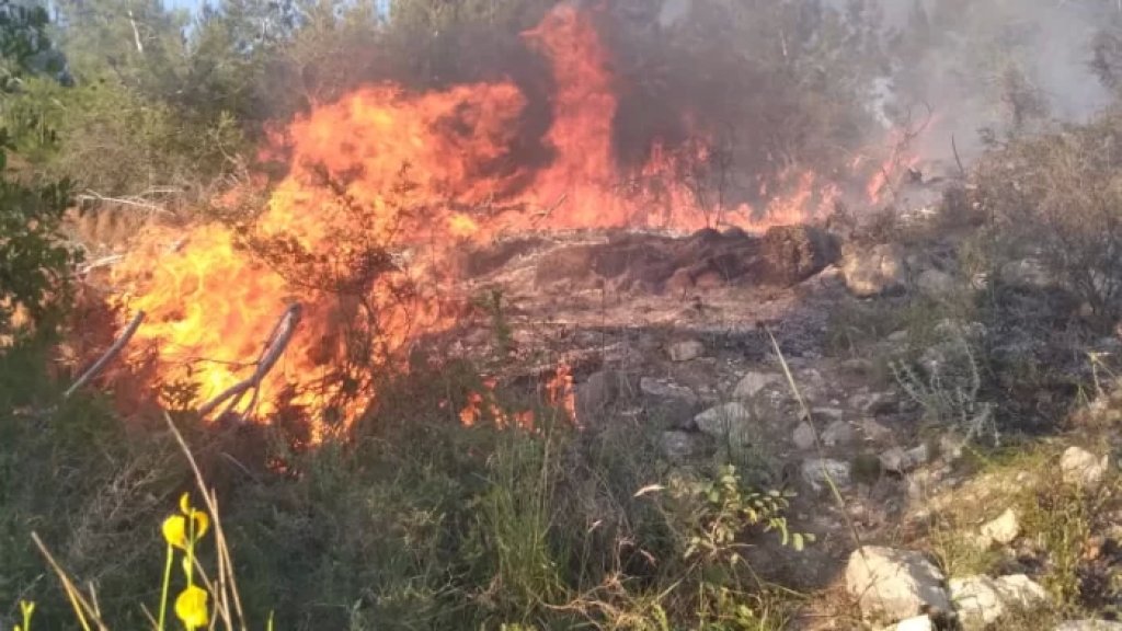 حريق في داريا والدفاع المدني يواجه صعوبات في إخماده