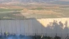بالفيديو/ 5 قنابل مسيّلة للدموع رمتها قوات الإحتلال على المحتفلين بعيد التحرير في العديسة