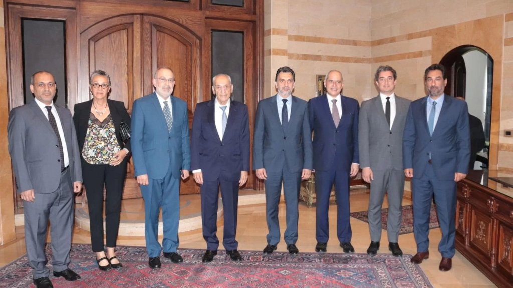 ضو بعد لقائه ووفد يمثل النواب التغيريين الرئيس بري: طلبنا أن نتخذ كمجلس نيابي خطوات سريعة لمساءلة واستجواب الحكومة والمتابعين لملف قضية الخط 29 ونقوم بواجبنا النيابي الرقابي على مصلحة الشعب اللبناني