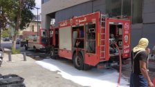 فوج إطفاء بيروت يعمل على إخماد حريق في مولدات كهربائية عائدة لأحد الفنادق في وسط بيروت.. وإصابة أحد العناصر!