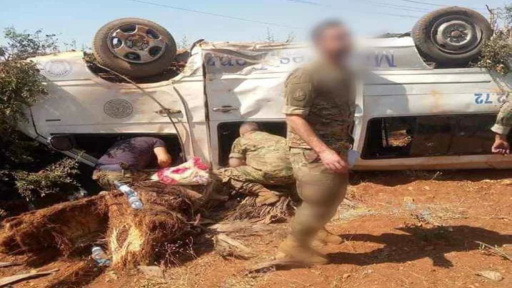 انقلاب "فان" عمومي على الطريق الدولي رياق - بعلبك.. وسقوط 5 جرحى!