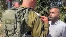 بالفيديو/ أحد المستوطنين يوقف &quot;لبنانياً&quot; قفز فوق السياج ودخل إلى مستعمرة &quot;مرغليوت&quot; ويسلمه لجيش العدو !