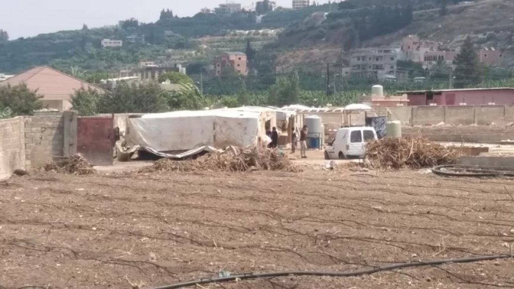 تفكيك مخيم النازحين الذي كان قيد الإنشاء في الصرفند